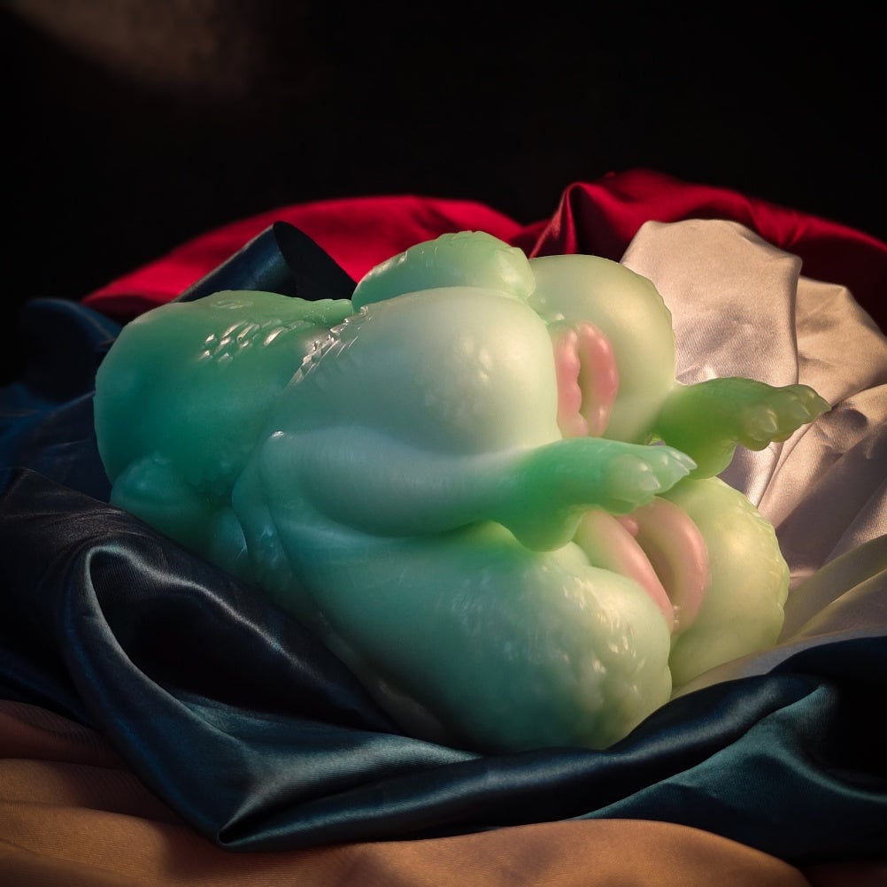 Alien Fantasy Silicone Sex Doll – Double Pussy Male Masturbator Sex Toy